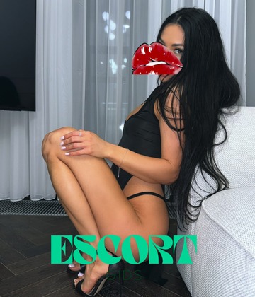 Şişli Travesti Nazlı İle Tanıştığım Gecede Aklımı Kaçırdım